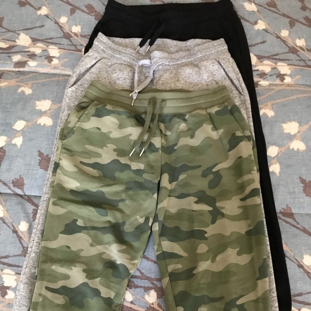 Old Navy Mid-rise jogger pants lot of 3